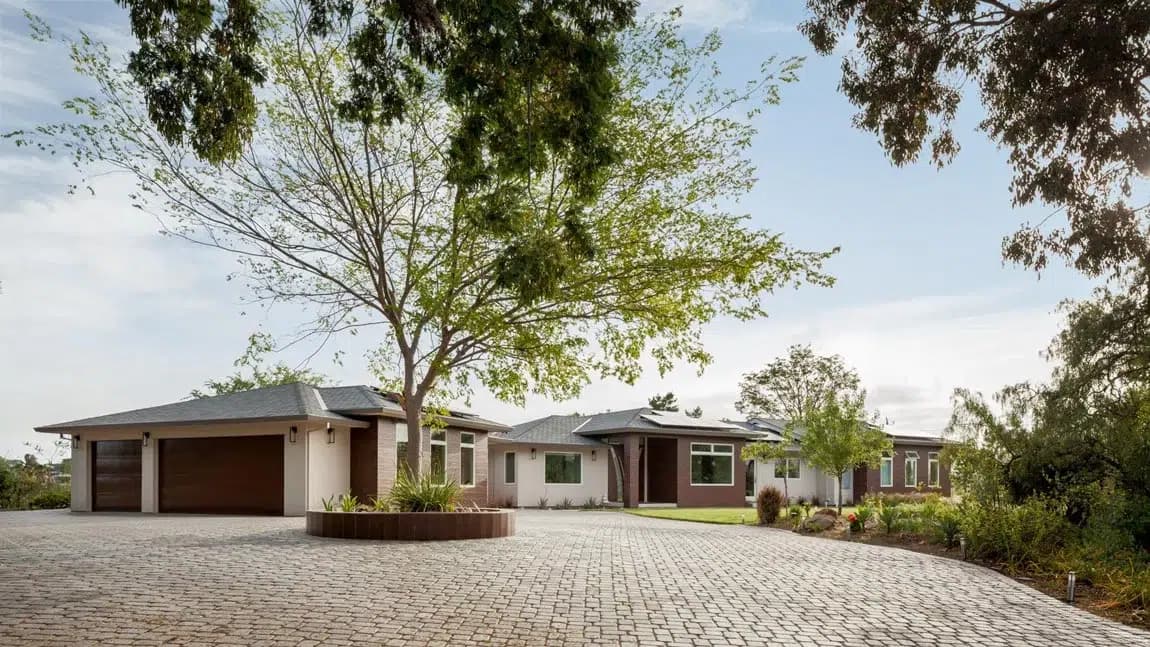 Ranch House Renovation in Los Altos Hills by Craftsmen's Guild — photo 4 of 8