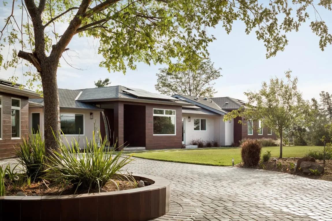 Ranch House Renovation in Los Altos Hills by Craftsmen's Guild — photo 3 of 8