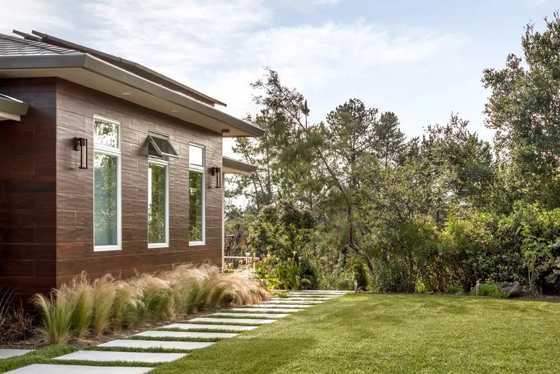 Ranch House Renovation in Los Altos Hills by Craftsmen's Guild — photo 2 of 8