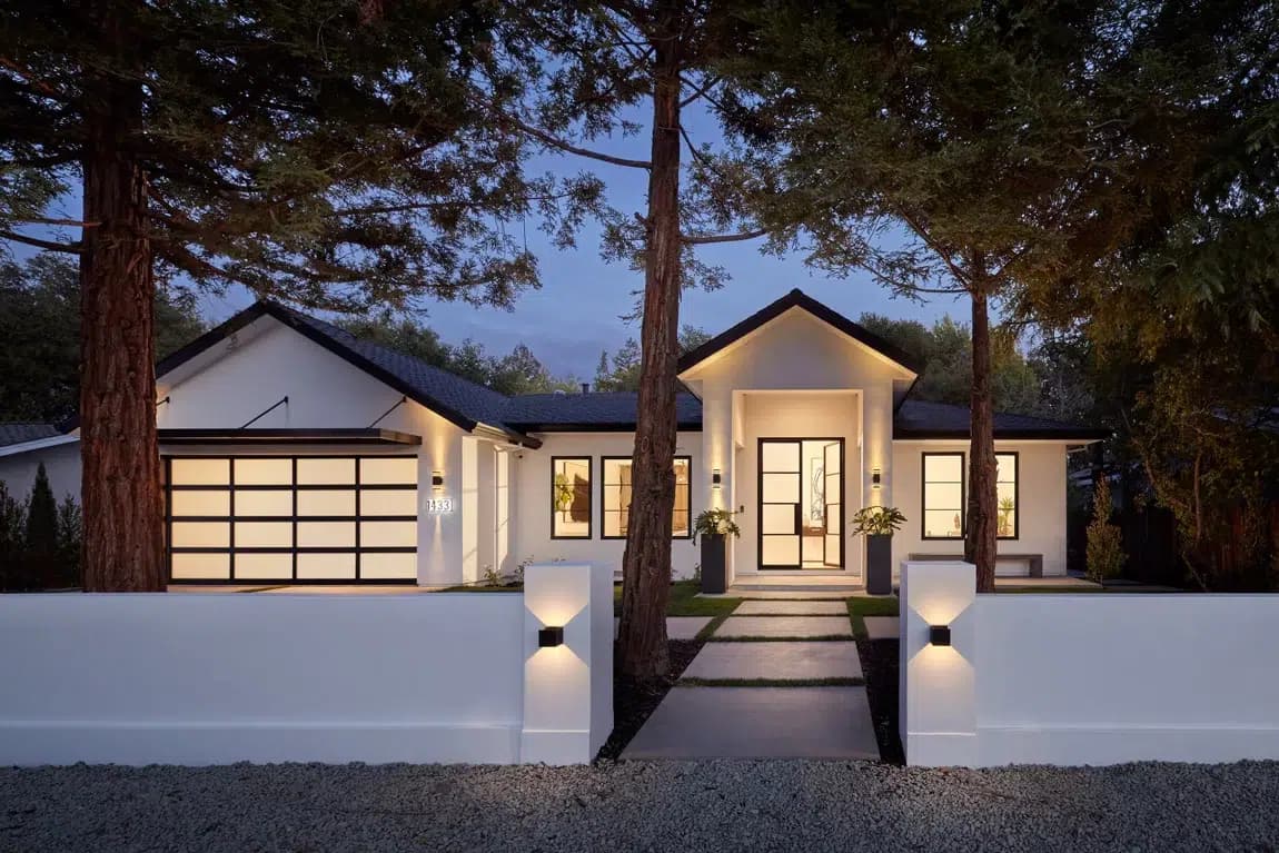 Luxury Modern Living by Craftsmen's Guild — photo 2 of 8